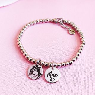 Ocelový náramek s gravírovanou fotkou pejska Maxe byla jedna z posledních objednávek, které jsem odesílala před dovolenou....